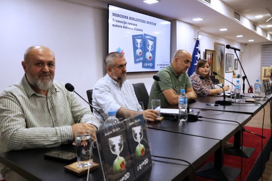 Adnan Džolota u prepunoj sali Centra za kulturu predstavio novi roman